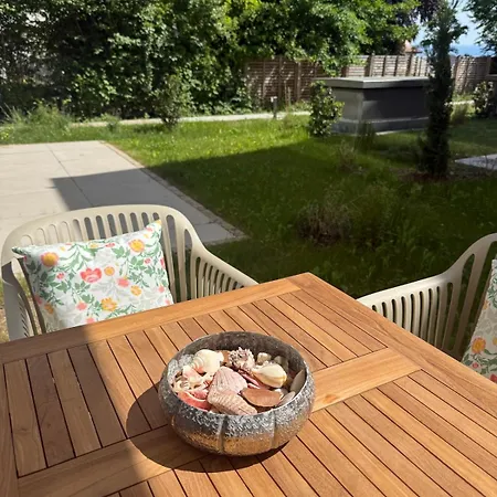 Lakefront Retreat 2 - Direkt Am Seeufer アパート フリードリヒスハーフェン