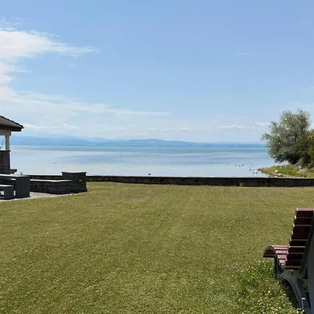 Lakefront Retreat 2 - Direkt Am Seeufer * フリードリヒスハーフェン